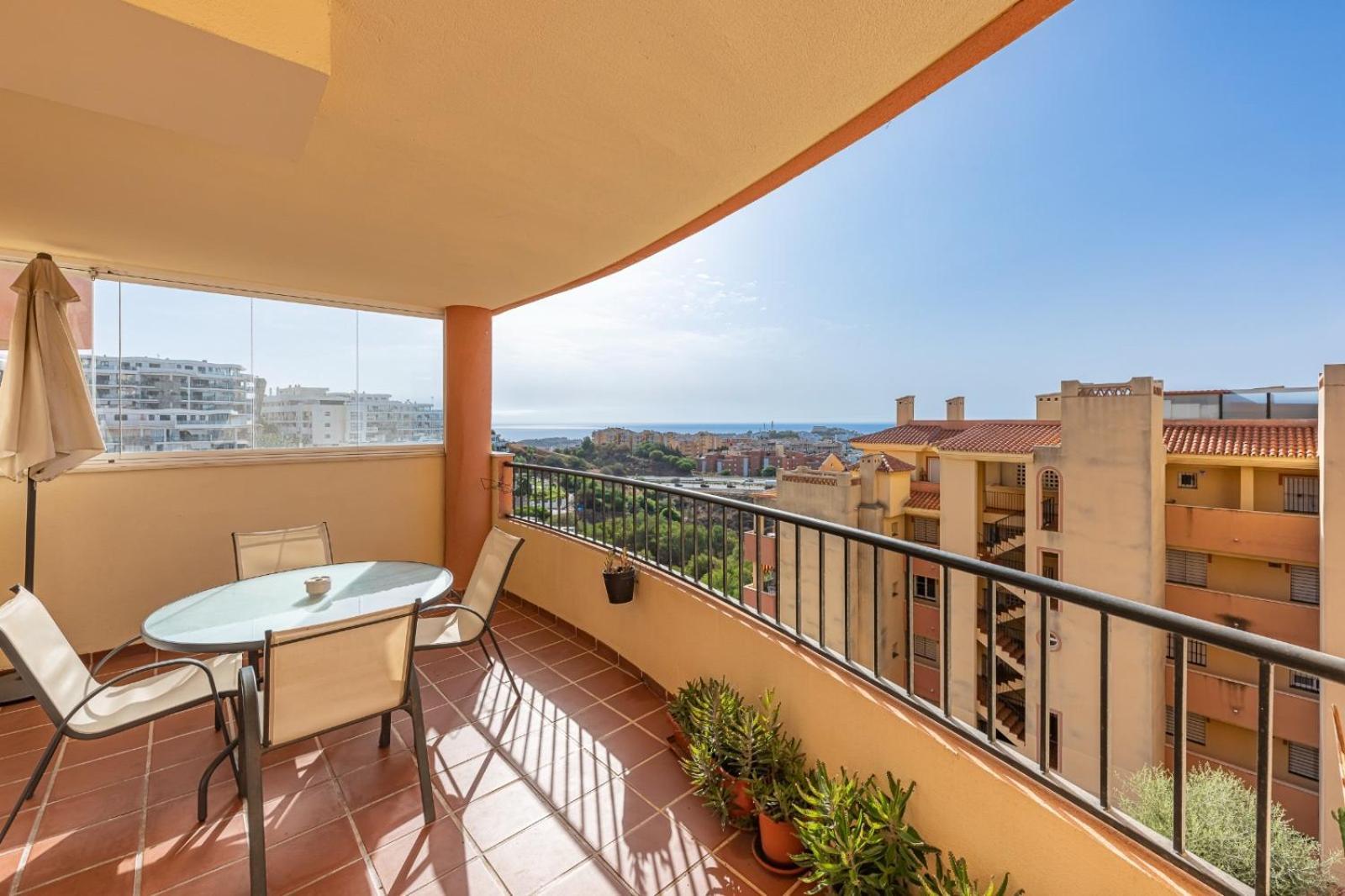 Apartamento Acogedor Con Vista Al Mar Малага Экстерьер фото